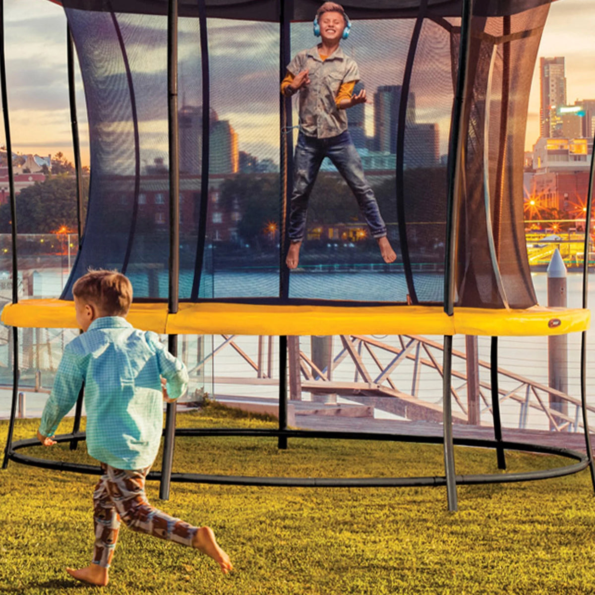 Black 10 Ft Trampoline with Zip Door and Game Mat Y19705