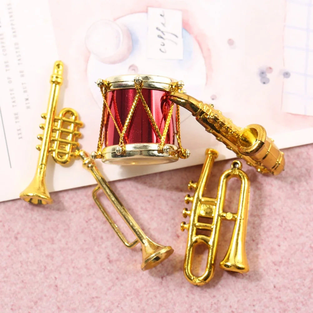 25 Pcs Plastic Dollhouse Accessories Toys Y99777