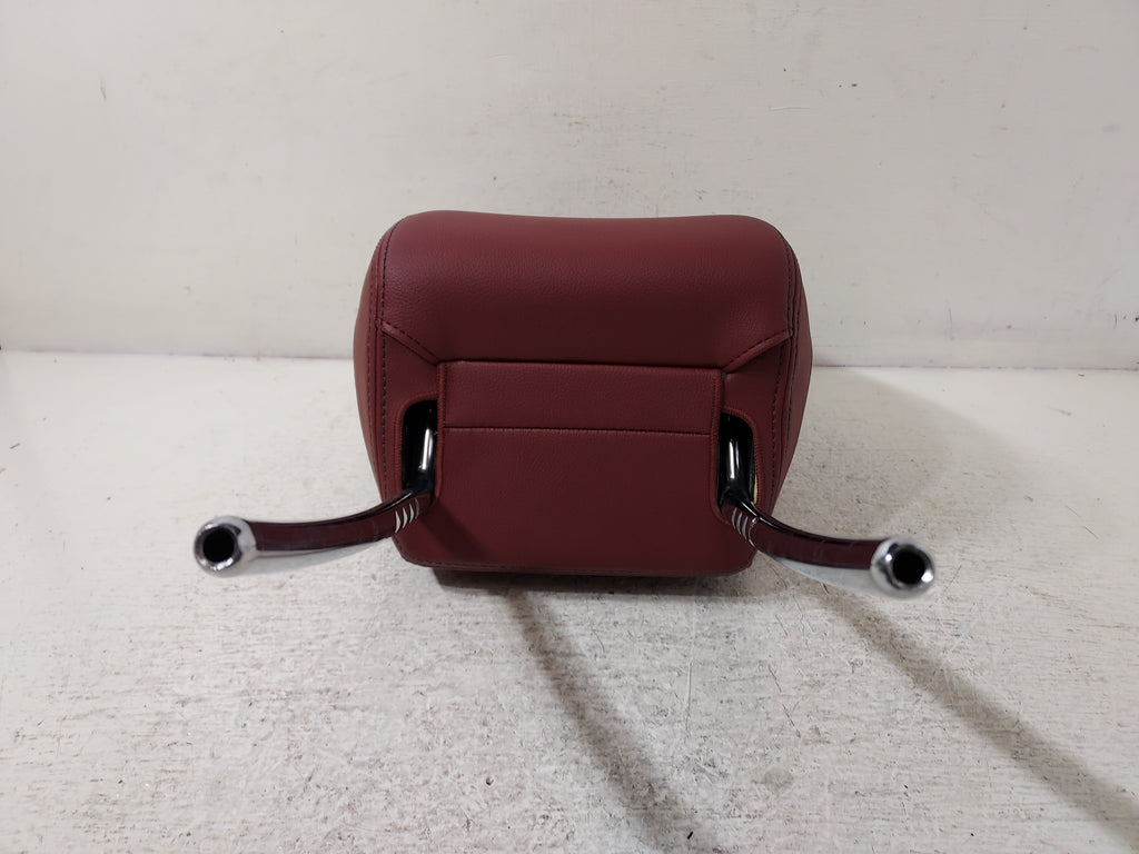Pre-Owned BMW X3 Front Passenger Headrest D755