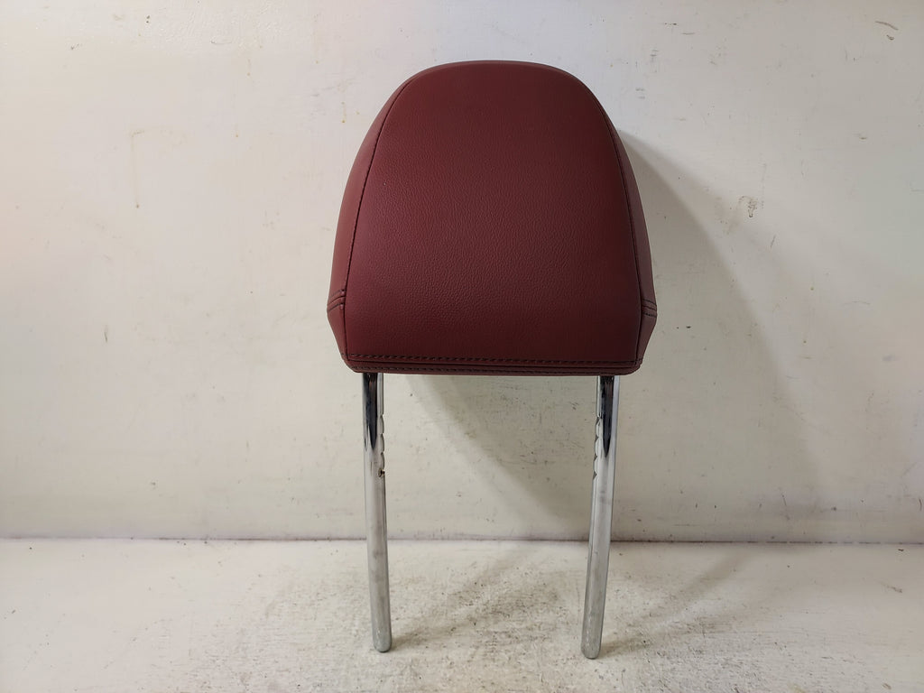 Pre-Owned BMW X3 Front Passenger Headrest D755