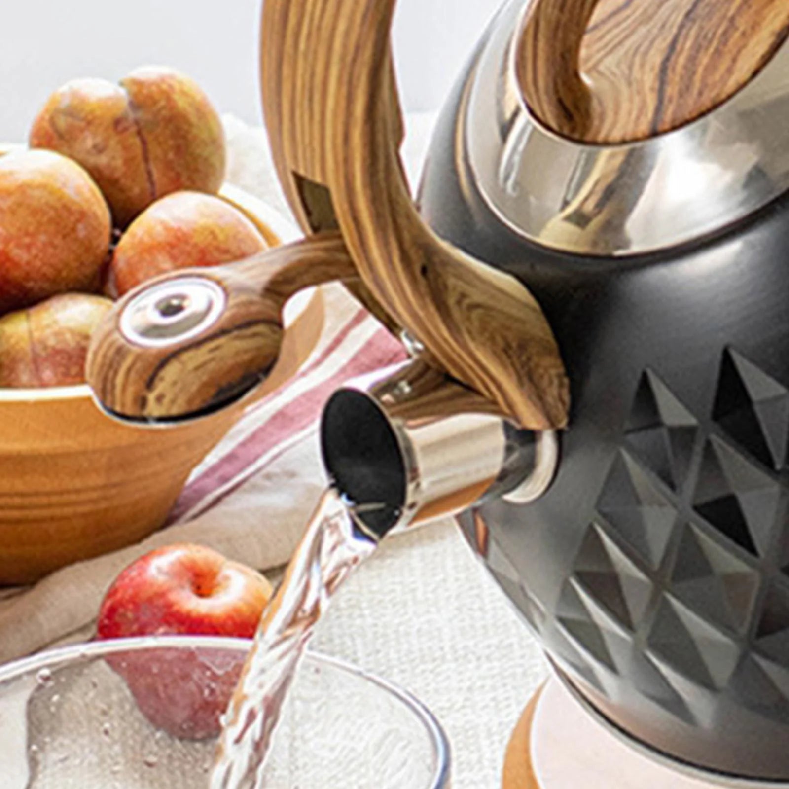 Black 3L Whistling Kettle L642299