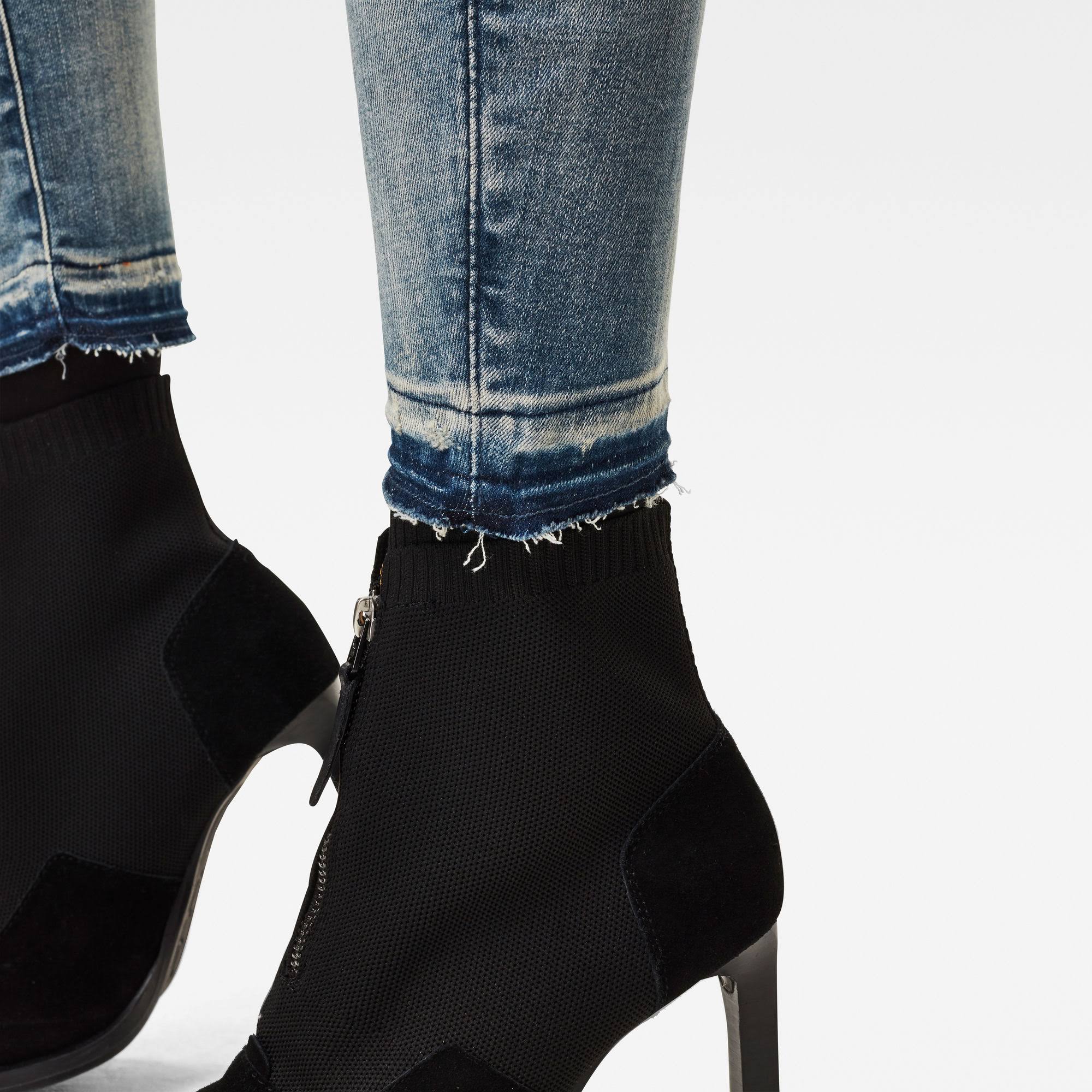 Mid Skinny Ripped Ankle Jeans G86966