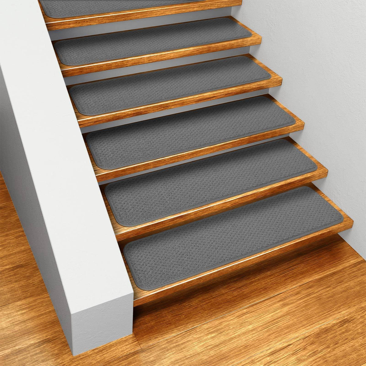 Set of 12 Gray Carpet Stair Treads O75308