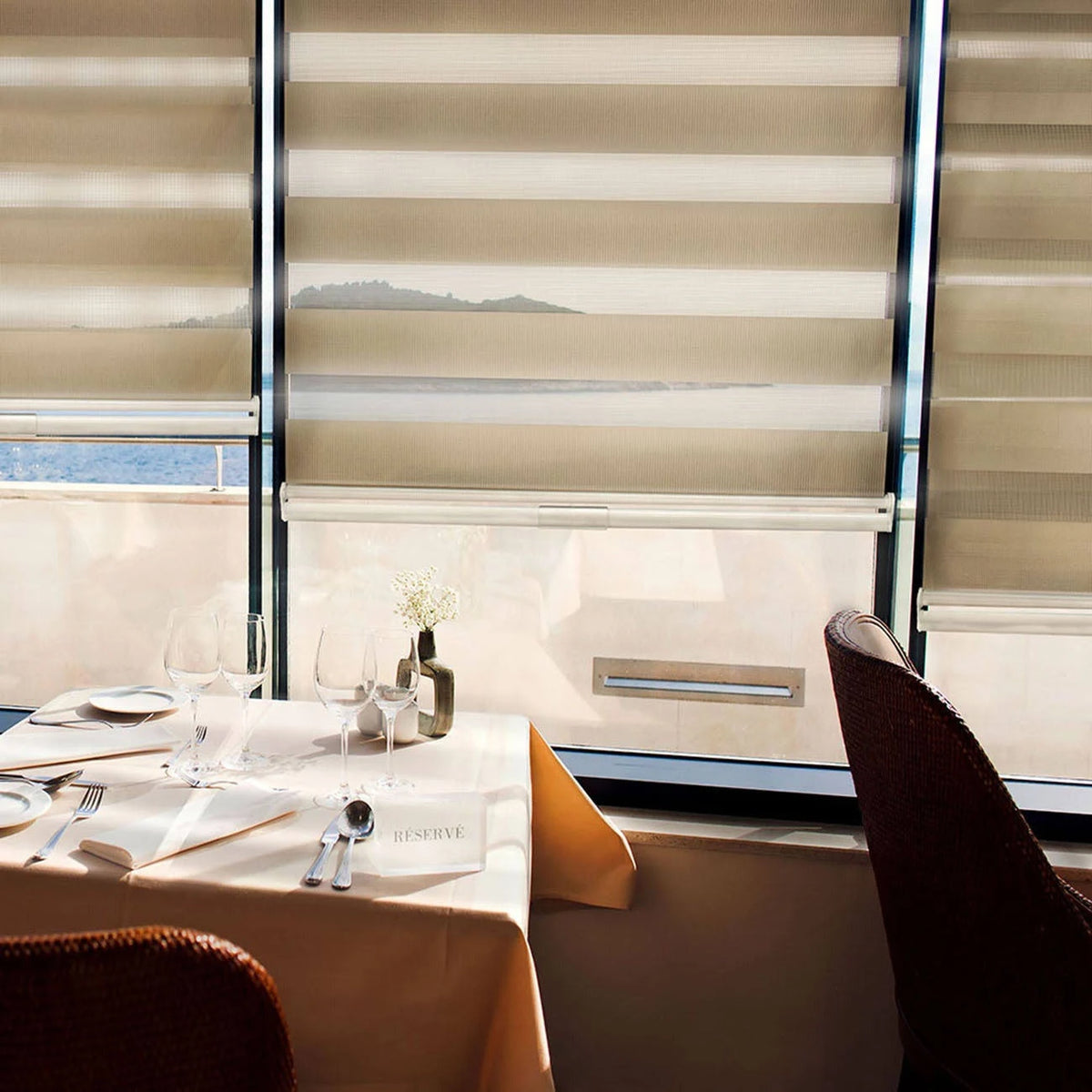 Zebra Roller Shades, 61 inch x 72 inch P996060