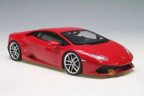 Red 1/18 Diecast Car Model B590939